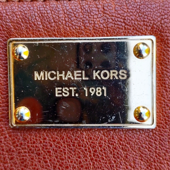 Brown Michael Kors Zip Around Leather Wallet EUC - Picture 10 of 11